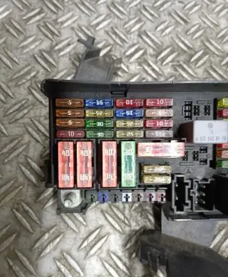 Mercedes-Benz R W251 Fuse module