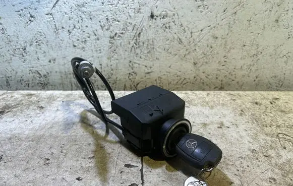Mercedes-Benz E W211 Ignition lock 2115451408 330022 00652700206192