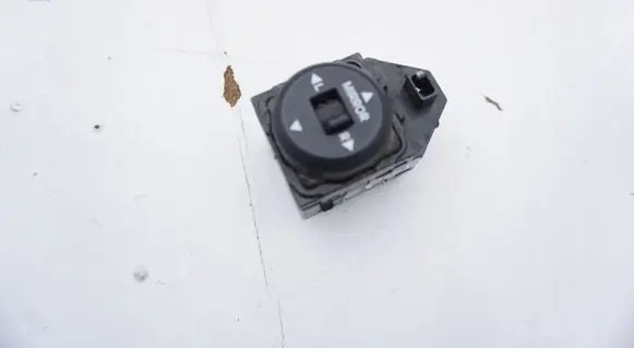 KIA Sportage Wing mirror switch