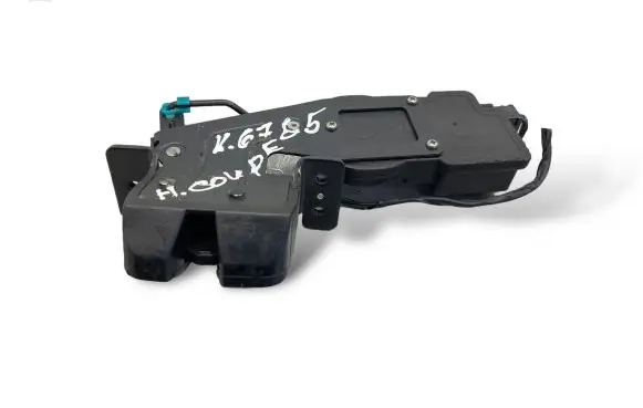 Hyundai Coupe Tailgate/trunk/boot lock/catch/latch 812302C000