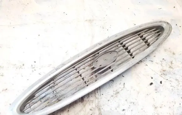 Ford Mondeo MK II Front grill 96BG8A133AMW