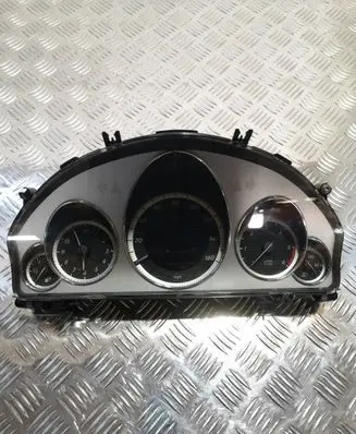 Mercedes-Benz E W212 Speedometer (instrument cluster) A2C53257171