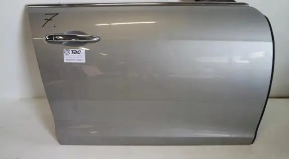 Maserati Ghibli Front door