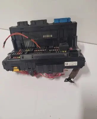 BMW 5 F10 F11 Fuse module 9210861 00549990 117033442