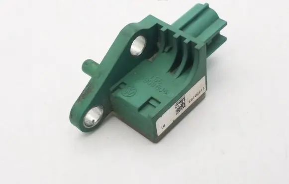Volkswagen PASSAT B6 Airbag deployment crash/impact sensor 3C0909606 331324