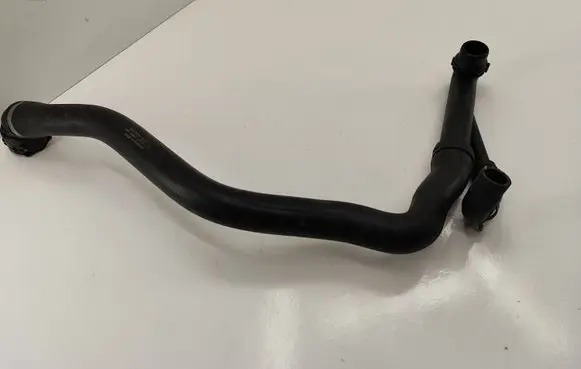 Volkswagen Golf VII Engine coolant pipe/hose 5Q0122051AL 145621