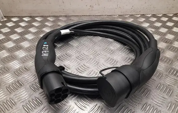 Polestar 4 Electric car charging cable 32324604