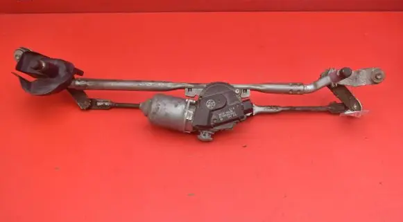 Suzuki Swift II Front wiper linkage and motor 38110-68L00