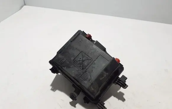 Peugeot 5008 Fuse box set 9804681980