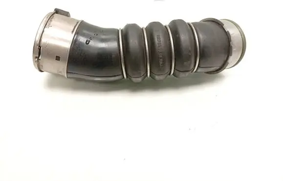 BMW 1 E81 E87 Intercooler hose/pipe 7797480