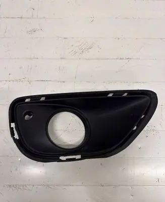 Porsche Cayenne (92A) Front fog light trim/grill 7P5807824