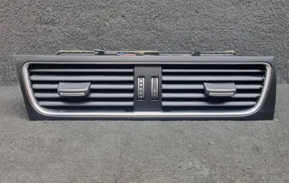Audi A4 S4 B8 8K Dash center air vent grill 8T1820951E 8T1820951EWVF