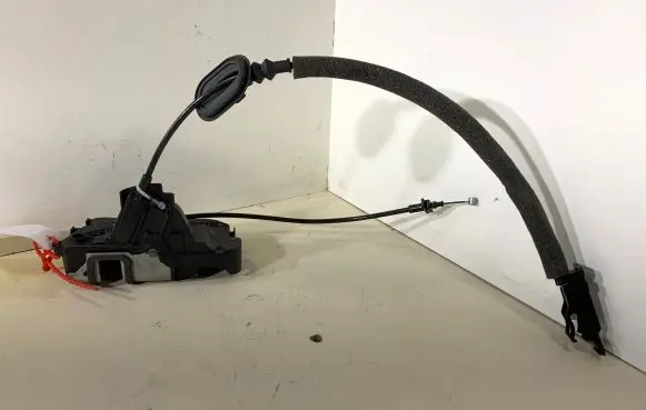 Ford Fiesta Front door lock H1BAA21812SB
