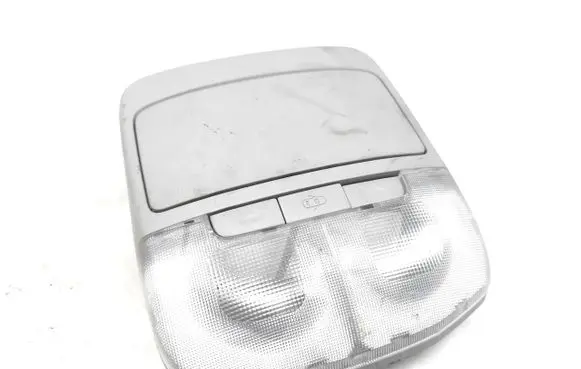 Isuzu Rodeo Front seat light 