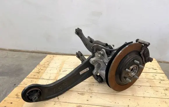 Hyundai Tucson IV NX4 Front wheel hub spindle knuckle 