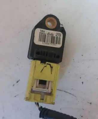 Toyota Auris 150 Airbag deployment crash/impact sensor 1298079353