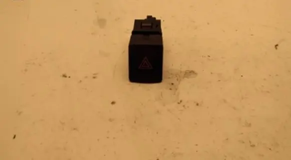 Nissan Qashqai Hazard light switch 299125472 02010