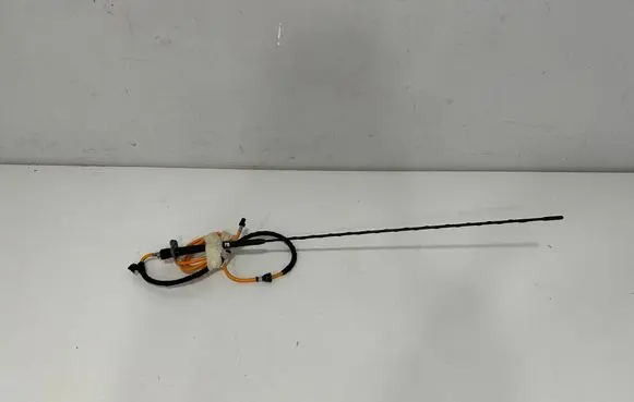 Ford F150 Radio antenna MCPZ-18813-A MCPZ18813A MCPZ18813