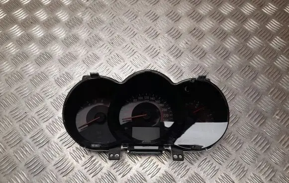 KIA Sorento Speedometer (instrument cluster) 940332P051