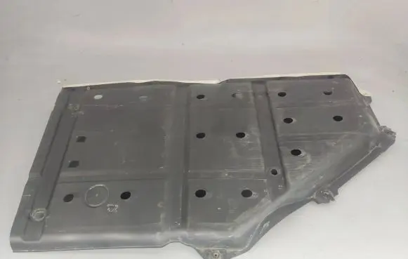 Lexus RX 450H Fuel tank bottom protection 7764148100