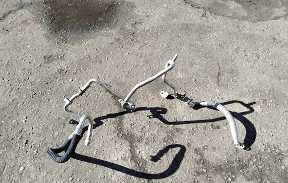 Renault Trafic III (X82) Air conditioning (A/C) pipe/hose 924809389R 924549753R 934569955