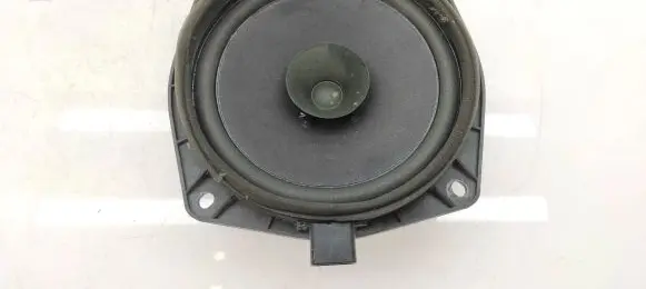 Mitsubishi Outlander Front door speaker EAS16P643A6