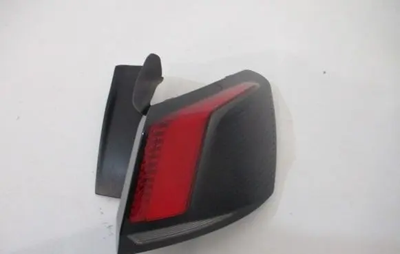 Peugeot 3008 II Rear/tail lights 9810477080