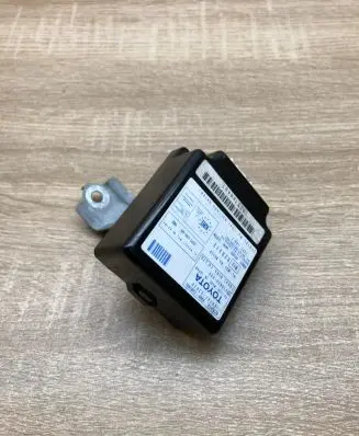 Toyota Yaris Door control unit/module 8974152020 619825000