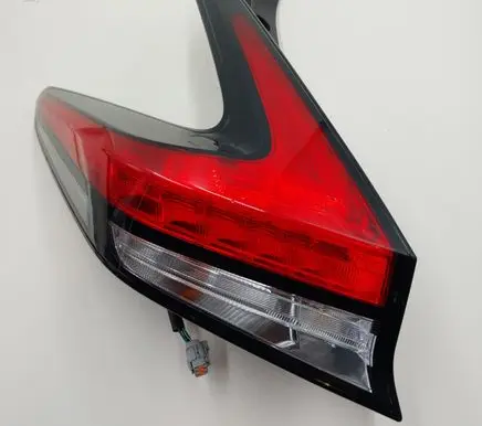 Nissan Leaf II (ZE1) Rear/tail lights 265555SH1A