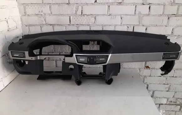 Mercedes-Benz E W212 Dashboard 212680238