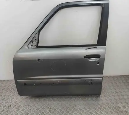 Nissan Patrol Y61 Front door H0101VB000