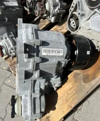 BMW 1 F20 F21 Gearbox transfer box case 7649783