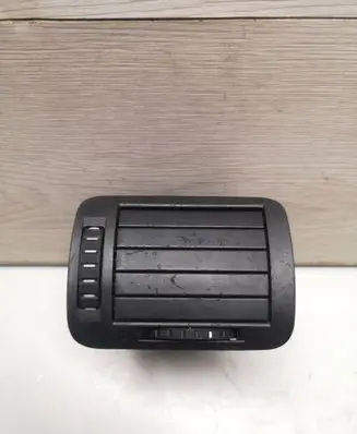 Skoda Superb B5 (3U) Dash center air vent grill 3U0819702B