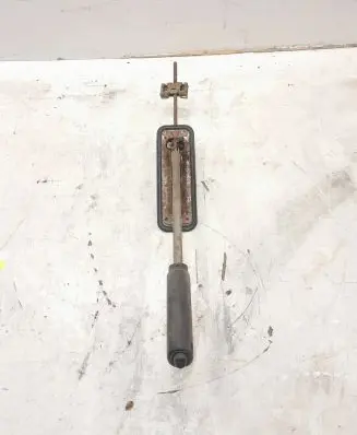 Handbrake/parking brake lever assembly