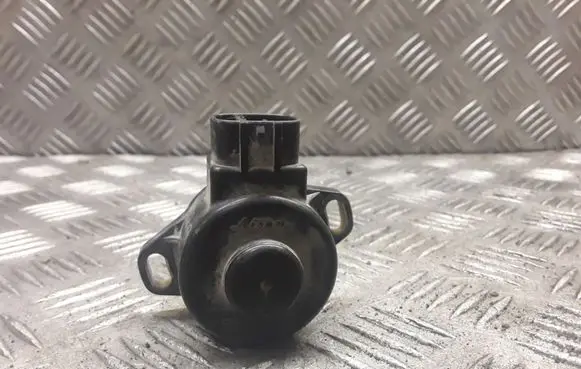 Toyota Avensis T250 Throttle body valve 8967221020