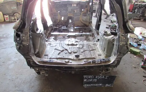 Ford Kuga I Trunk bottom trim panel 
