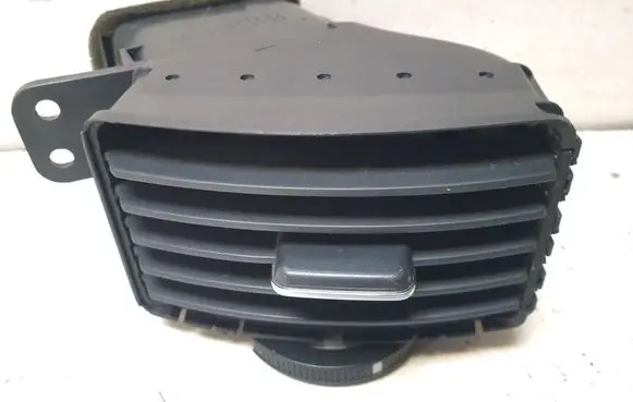 Toyota Corolla Verso AR10 Dashboard side air vent grill/cover trim 5565064010