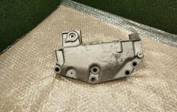 Renault Trafic III (X82) Engine mount bracket 112310489R