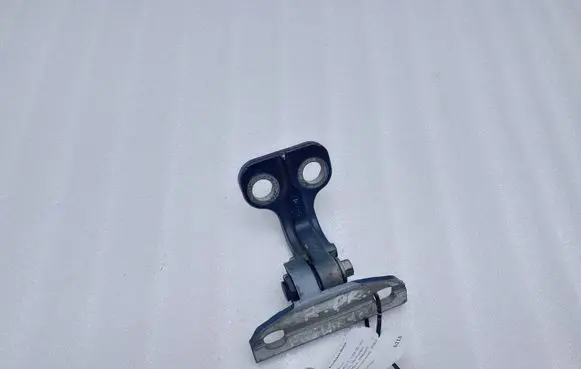 Land Rover Freelander 2 - LR2 Front door upper hinge 6H52228A66AG