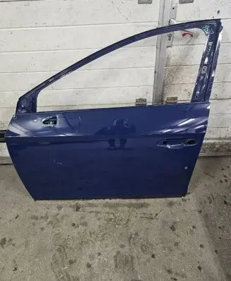 Seat Leon (5F) Front door 5F0831611