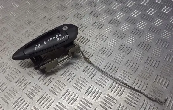 Fiat Punto (188) Front door exterior handle/bracket 