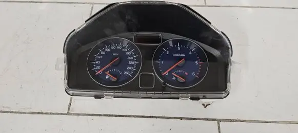 Volvo V50 Speedometer (instrument cluster) 69199760T 30733372