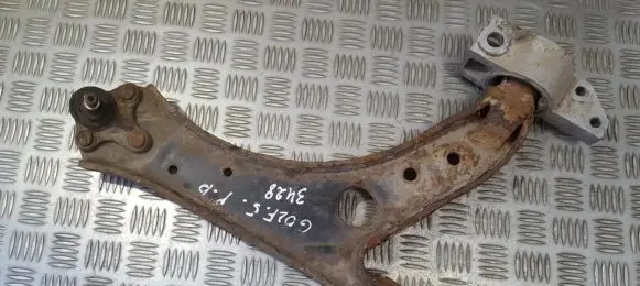 Volkswagen Golf V Front lower control arm/wishbone