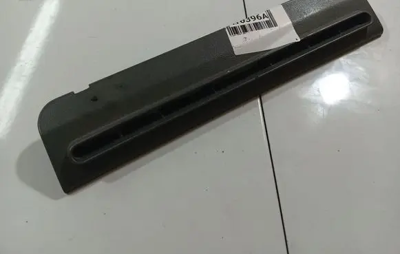 Dash center air vent grill