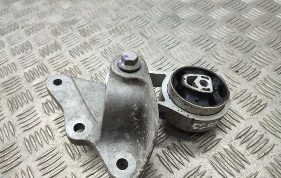 Ford Turneo Courier Gearbox mount JT766P082