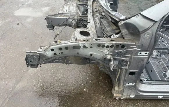 Mercedes-Benz EQA Front quarter panel 