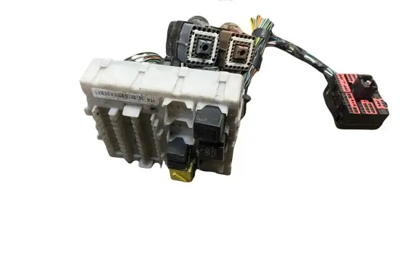 Ford Focus Fuse module 98AG14N089AA
