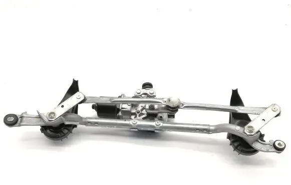 Mazda CX-3 Front wiper linkage and motor
