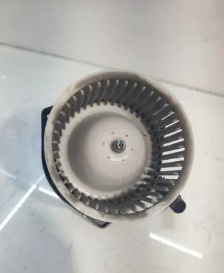Suzuki Grand Vitara II Heater fan/blower CSA431D009