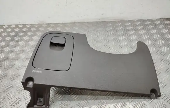 Steering wheel column trim
